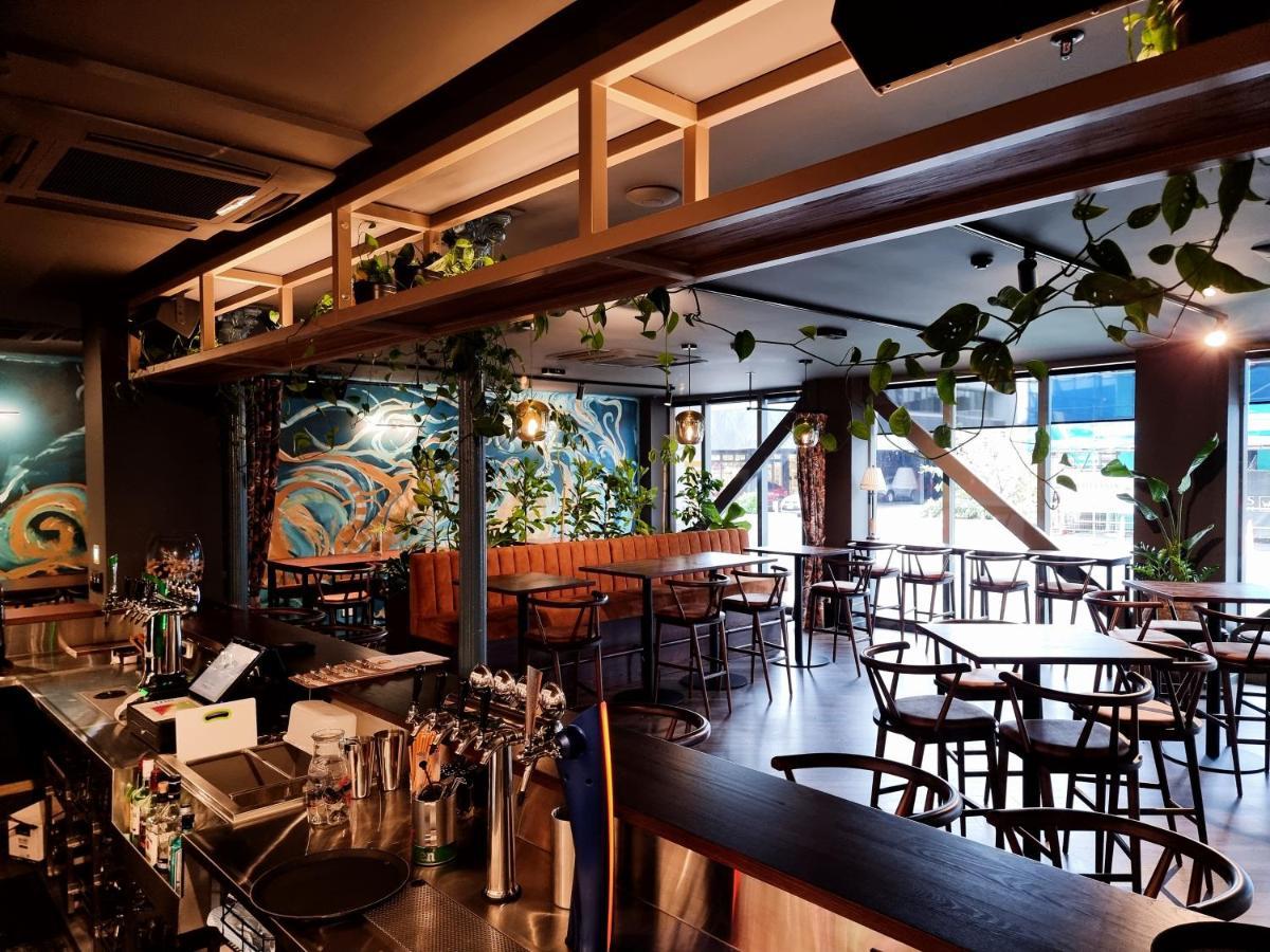 Carnmore Hotel Christchurch Exterior photo
